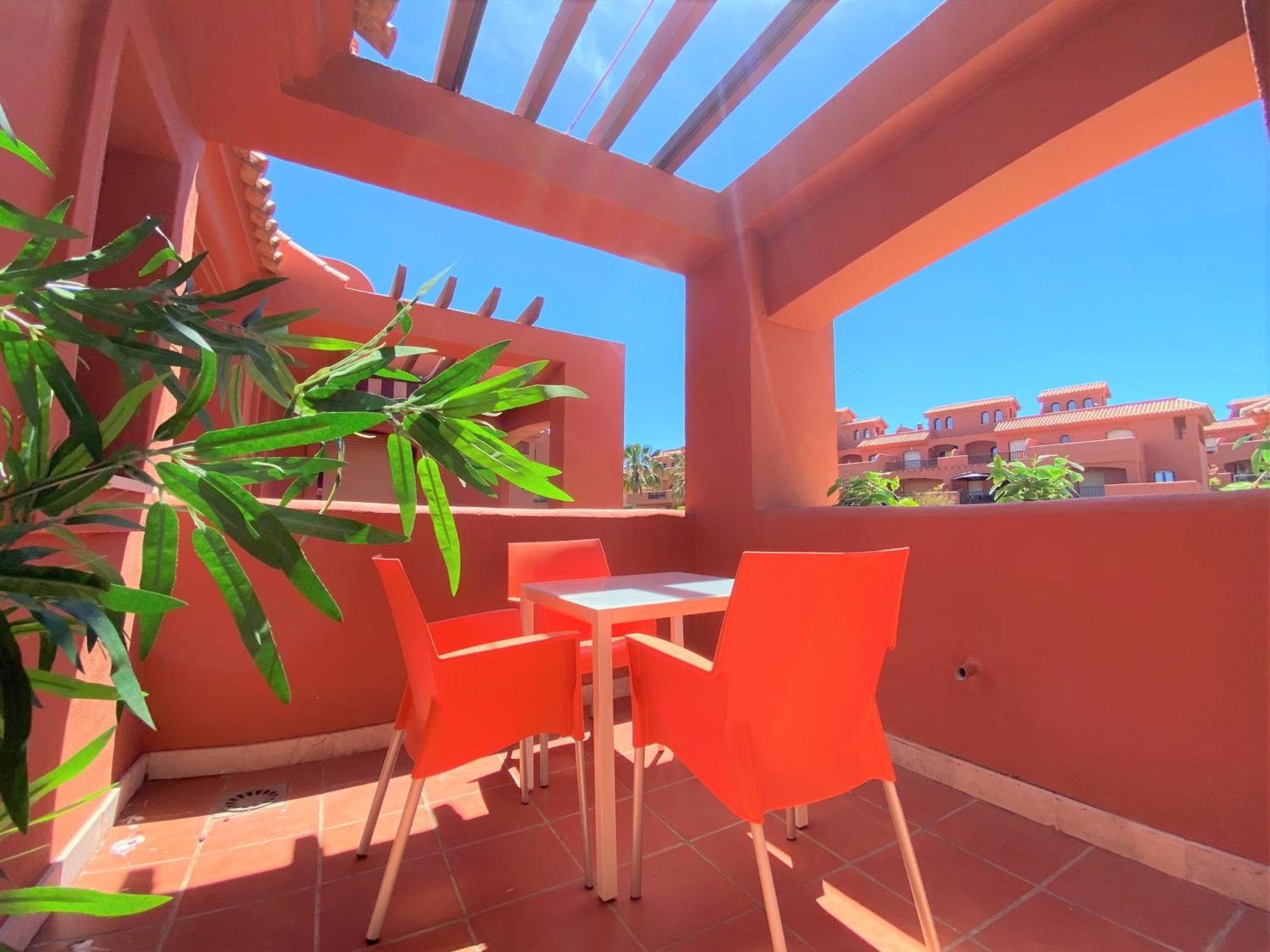 Sea View Penthouse Apartment With Hot Tub - Casa Bella Vista, Buenas Noches , Эстепона Экстерьер фото