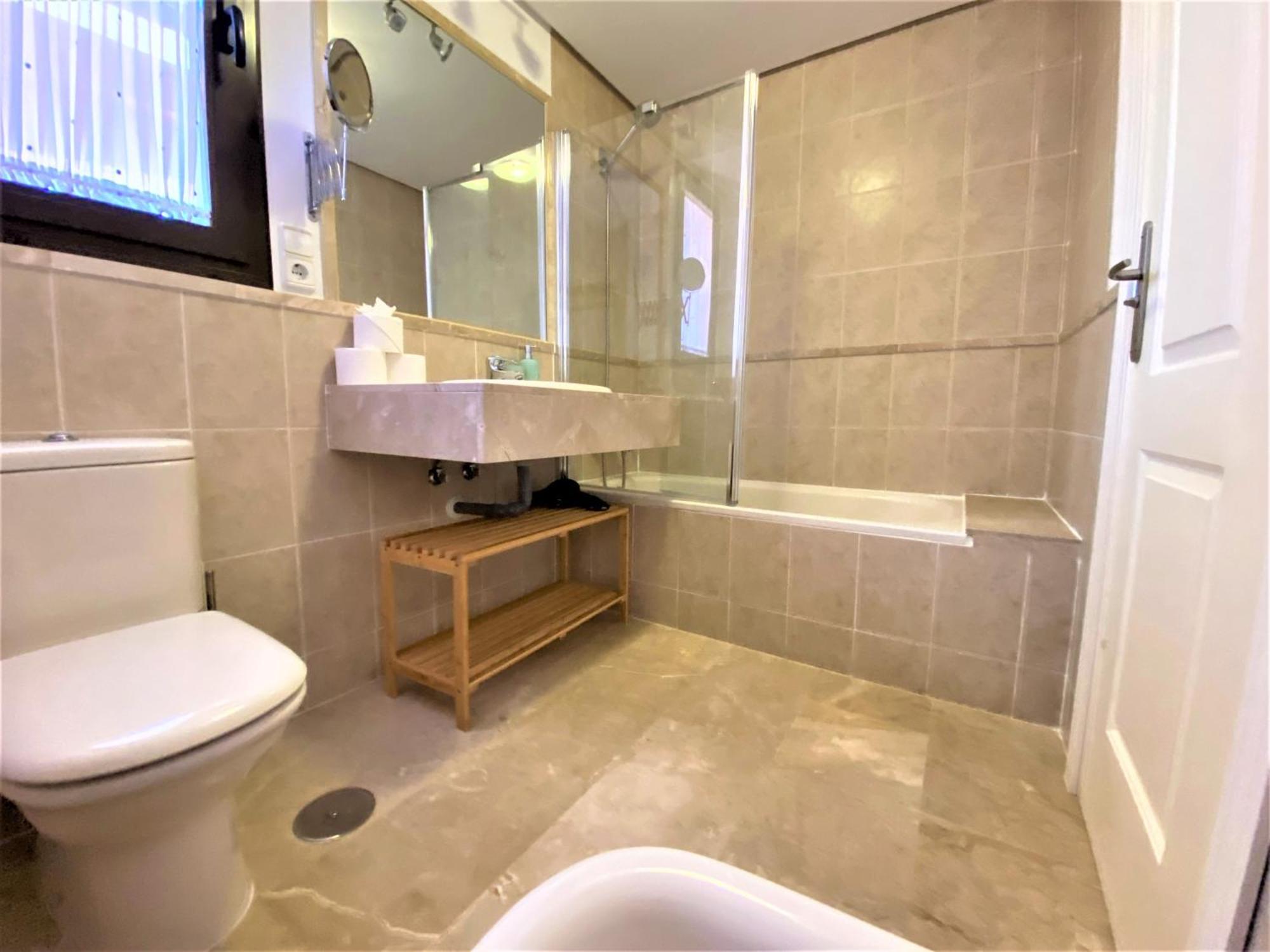 Sea View Penthouse Apartment With Hot Tub - Casa Bella Vista, Buenas Noches , Эстепона Экстерьер фото