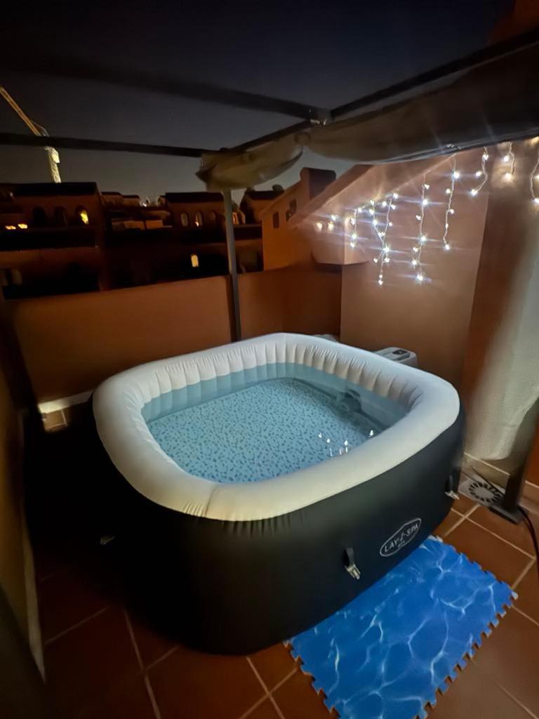Sea View Penthouse Apartment With Hot Tub - Casa Bella Vista, Buenas Noches , Эстепона Экстерьер фото